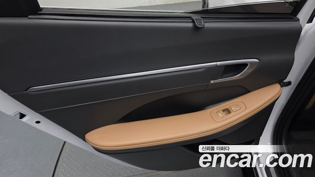 Hyundai Sonata 2022 — photo 15