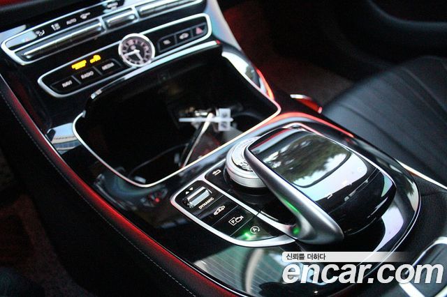 Mercedes-Benz CLS-Class 2019 — photo 12