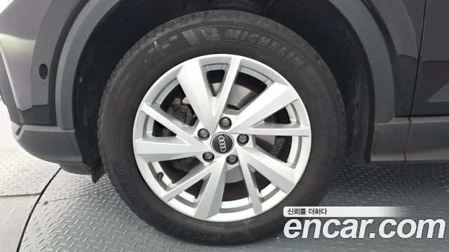 Audi Q2 2023 — photo 5