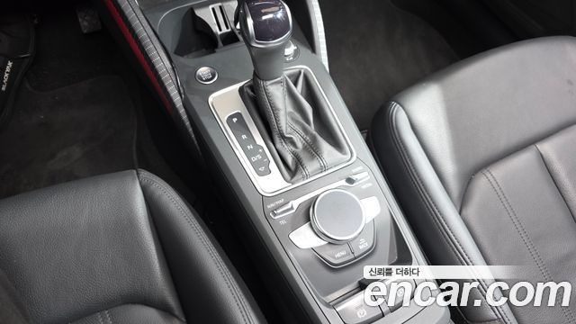 Audi Q2 2023 — photo 12