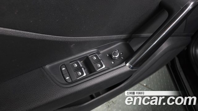Audi Q2 2023 — photo 37