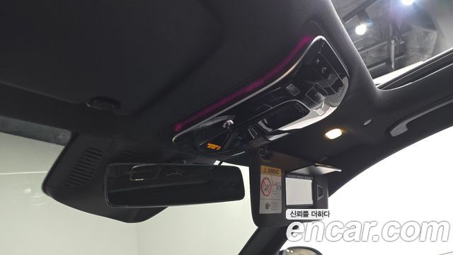 Mercedes-Benz C-Class 2023 — photo 27