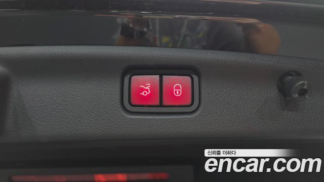 Mercedes-Benz C-Class 2023 — photo 35