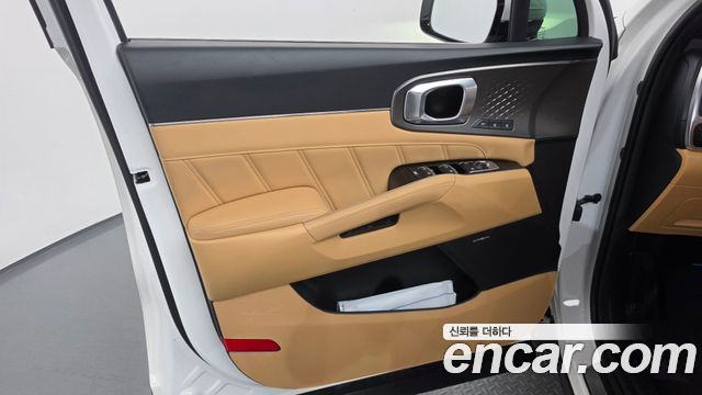 Kia Sorento 2023 — photo 14