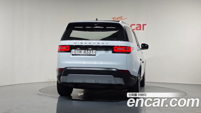Land Rover Discovery 2017 — photo 4