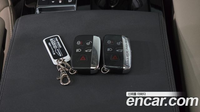 Land Rover Discovery 2017 — photo 22