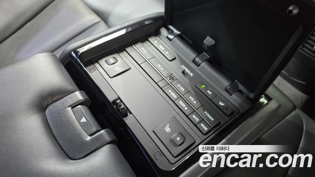 Kia OPIRUS 2011 — photo 25
