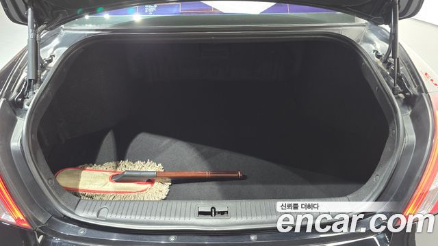 Kia OPIRUS 2011 — photo 26