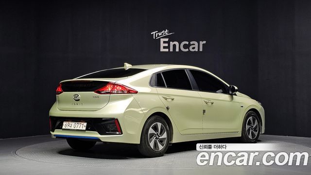 Hyundai Ioniq 2016 — photo 2