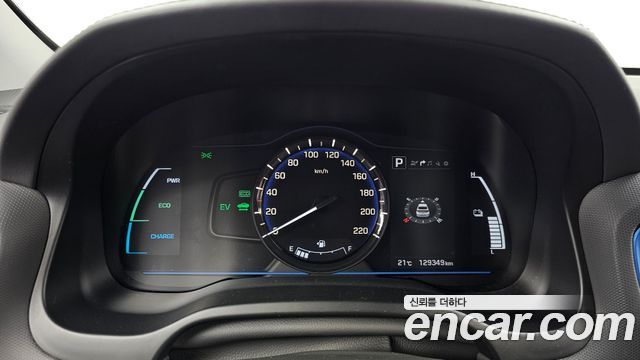 Hyundai Ioniq 2016 — photo 11