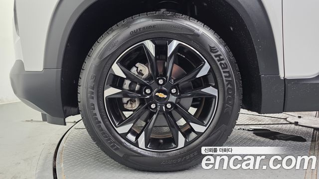 Chevrolet Korea Trailblazer 2022 — photo 5