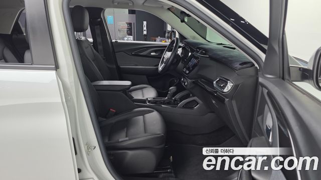 Chevrolet Korea Trailblazer 2022 — photo 17