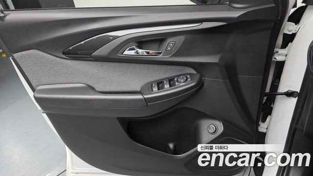 Chevrolet Korea Trailblazer 2022 — photo 14