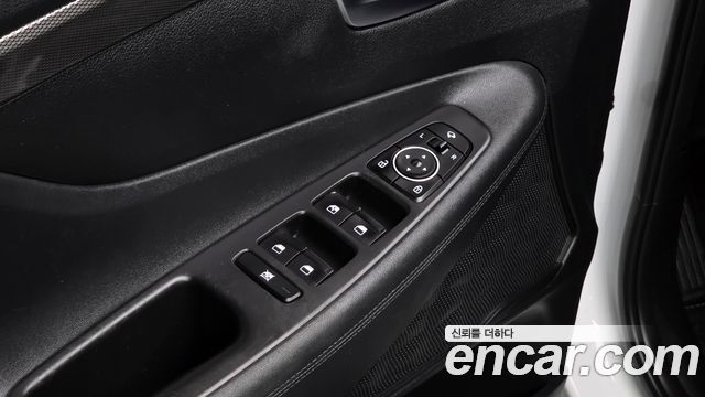 Hyundai Santafe 2019 — photo 16
