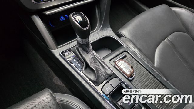 Hyundai Sonata 2017 — photo 12