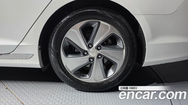 Hyundai Sonata 2017 — photo 7