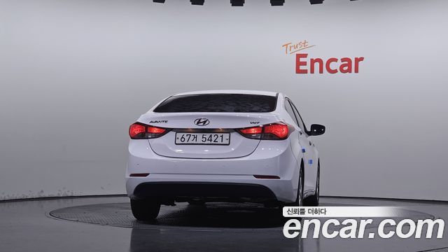 Hyundai AVANTE 2015 — photo 4