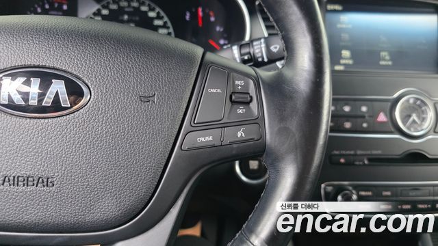 Kia K7 2015 — photo 16