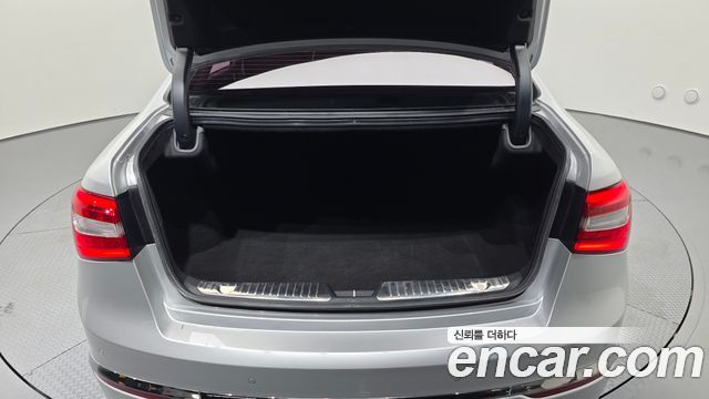 Kia K7 2015 — photo 17