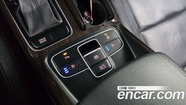 Kia K7 2015 — photo 18