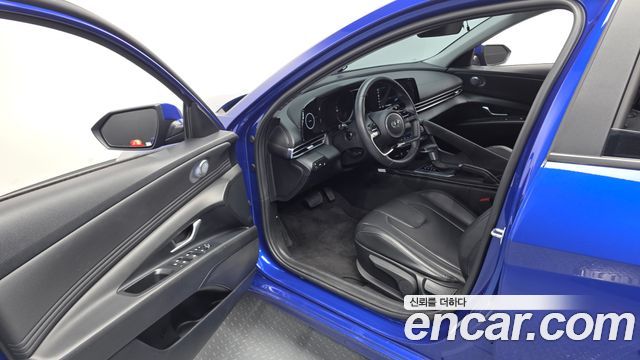 Hyundai AVANTE 2023 — photo 13