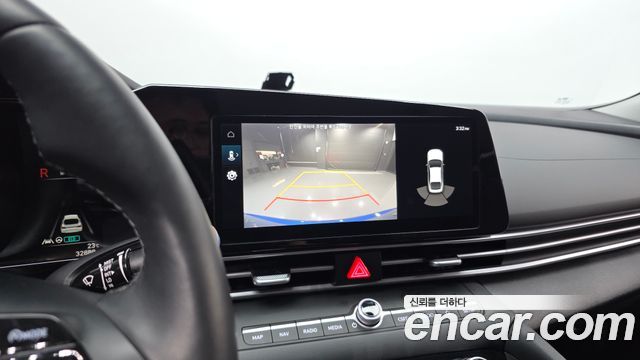 Hyundai AVANTE 2023 — photo 22