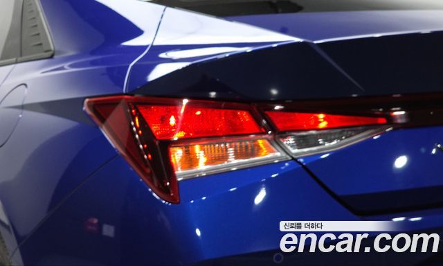 Hyundai AVANTE 2023 — photo 9