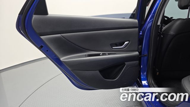 Hyundai AVANTE 2023 — photo 15