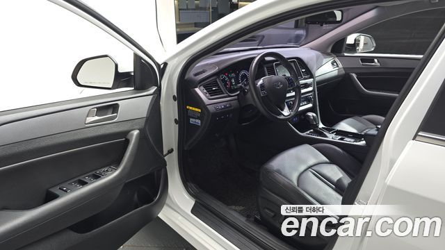 Hyundai Sonata 2019 — photo 13