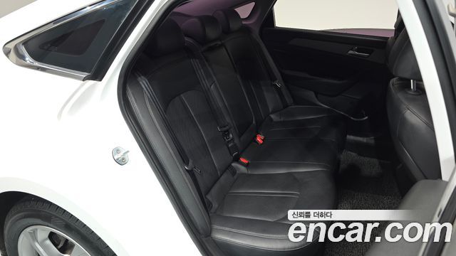 Hyundai Sonata 2019 — photo 18