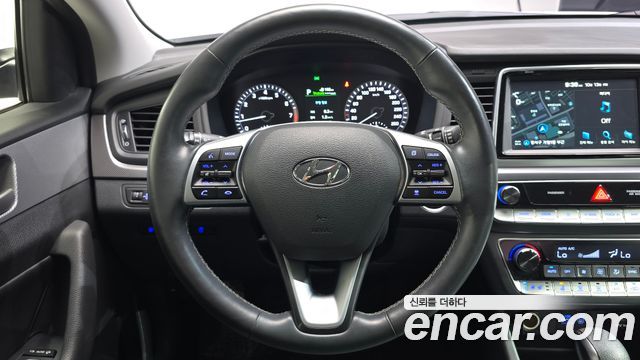 Hyundai Sonata 2019 — photo 20