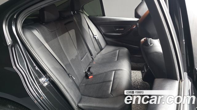 BMW 3-Series 2012 — photo 12