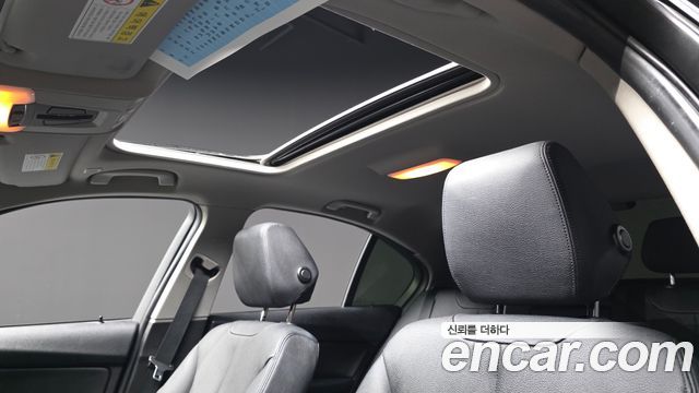 BMW 3-Series 2012 — photo 18