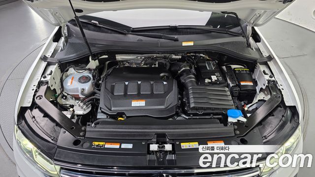 Volkswagen Tiguan 2023 — photo 6