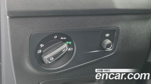 Volkswagen Tiguan 2023 — photo 13