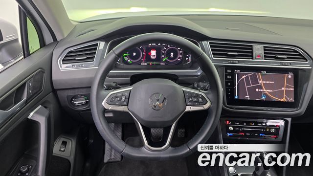 Volkswagen Tiguan 2023 — photo 14