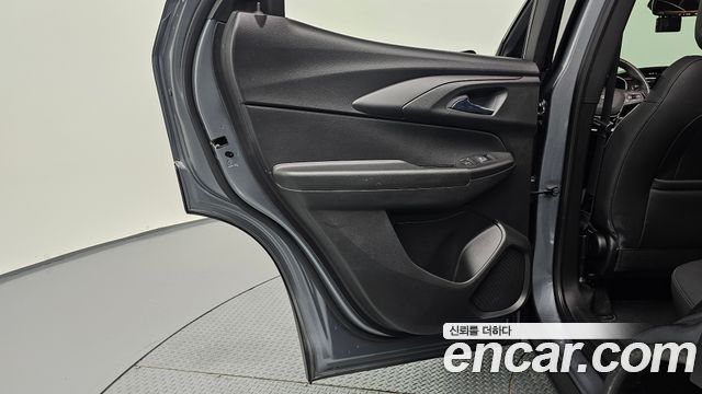 Chevrolet Korea Trailblazer 2021 — photo 15