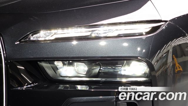 BMW 7-Series 2023 — photo 8