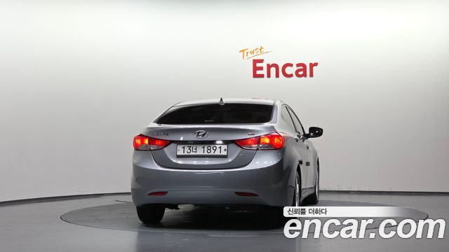 Hyundai AVANTE 2014 — photo 4