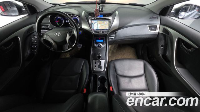 Hyundai AVANTE 2014 — photo 7
