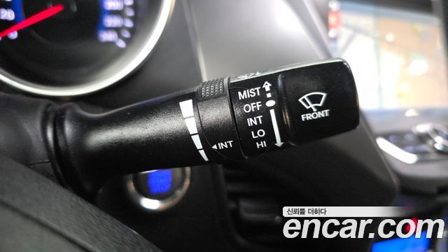 Hyundai AVANTE 2014 — photo 16
