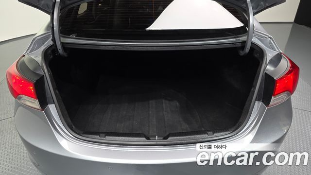 Hyundai AVANTE 2014 — photo 19