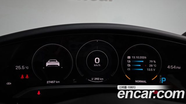 Porsche Taycan 2021 — photo 11