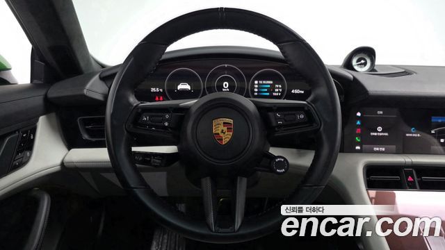 Porsche Taycan 2021 — photo 19