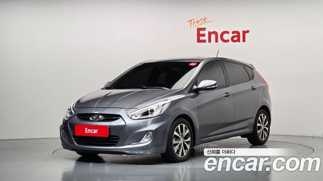 Hyundai Accent 2015 — photo 1