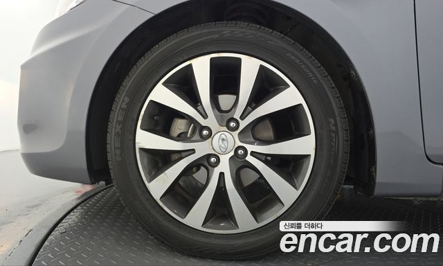 Hyundai Accent 2015 — photo 5