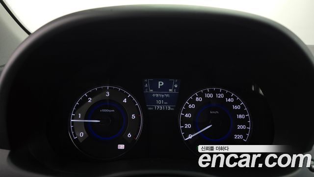 Hyundai Accent 2015 — photo 11