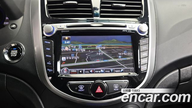 Hyundai Accent 2015 — photo 30