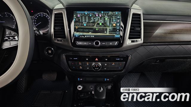 KG Mobility Rexton 2018 — photo 14