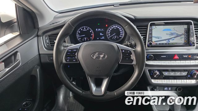 Hyundai Sonata 2018 — photo 13